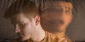 causas emocionales de la neuralgia