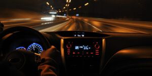 conduccion segura en la noche