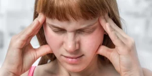 factores que empeoran el tinnitus