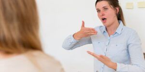 mejora del habla en adultos